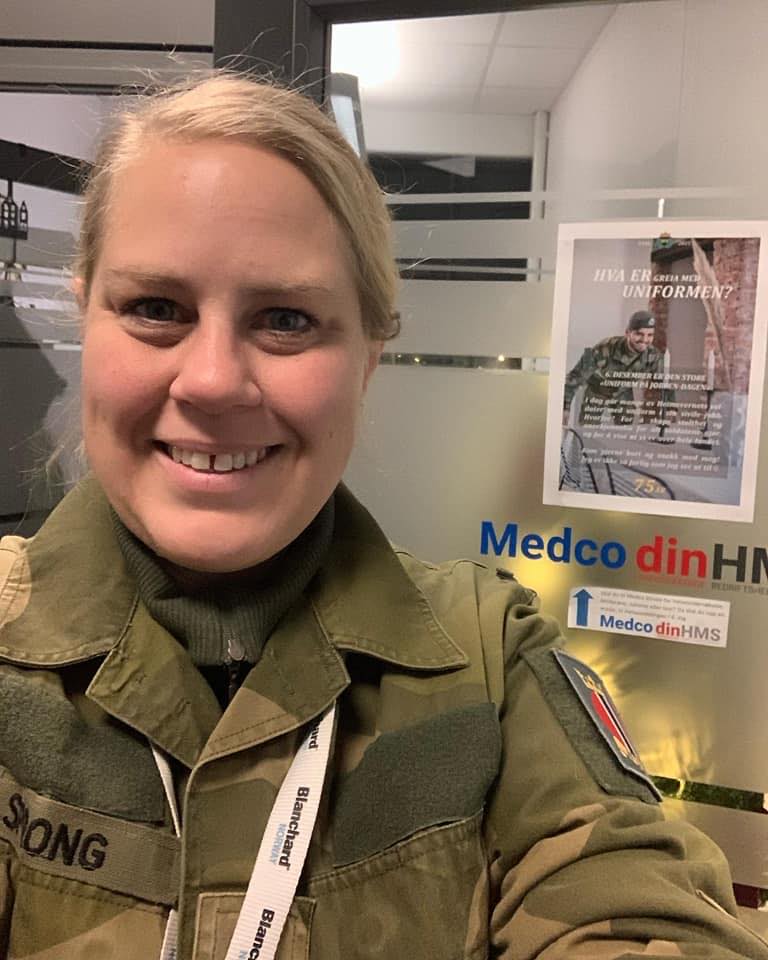 Stefanie Sprong style=